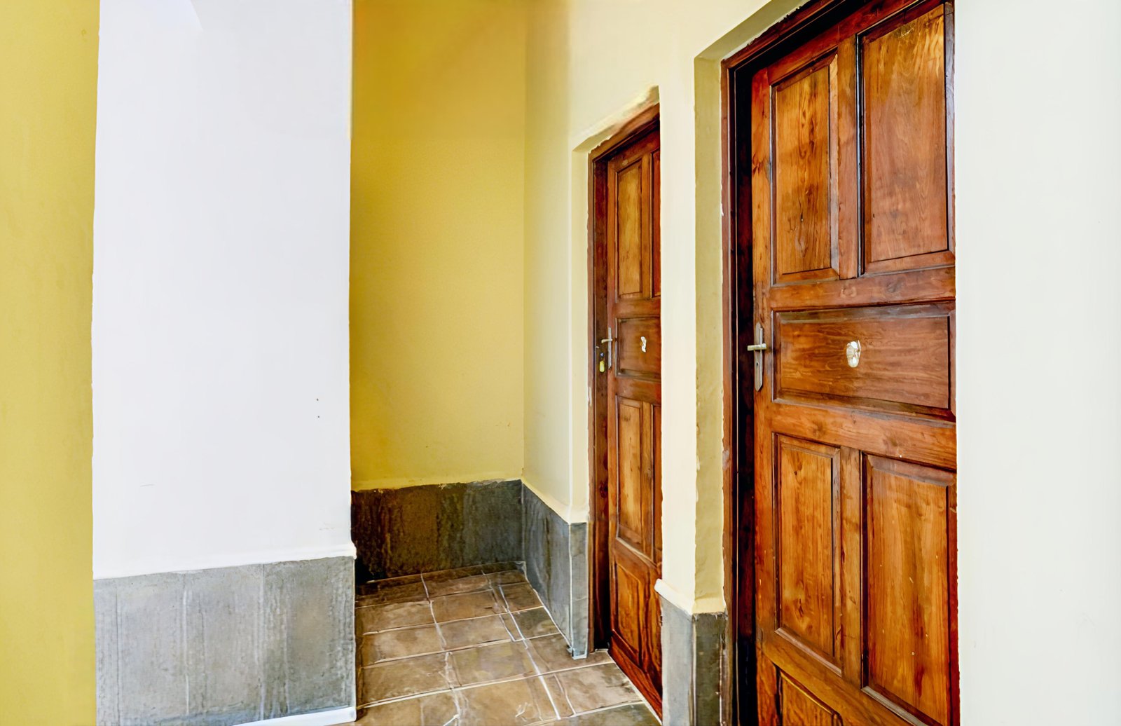 Service Apartment